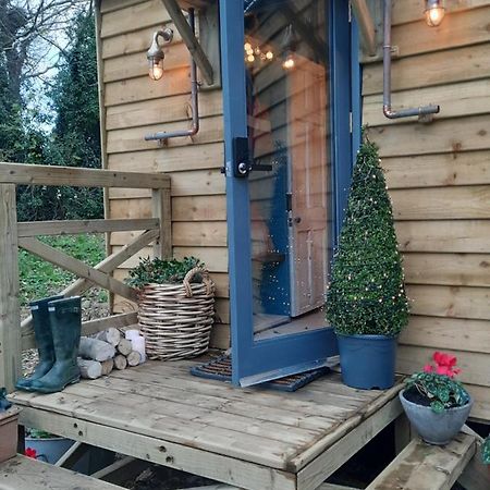 Cosy Double Shepherds Hut In Beautiful Wicklow With Underfloor Heating Throughout Rathnew 외부 사진